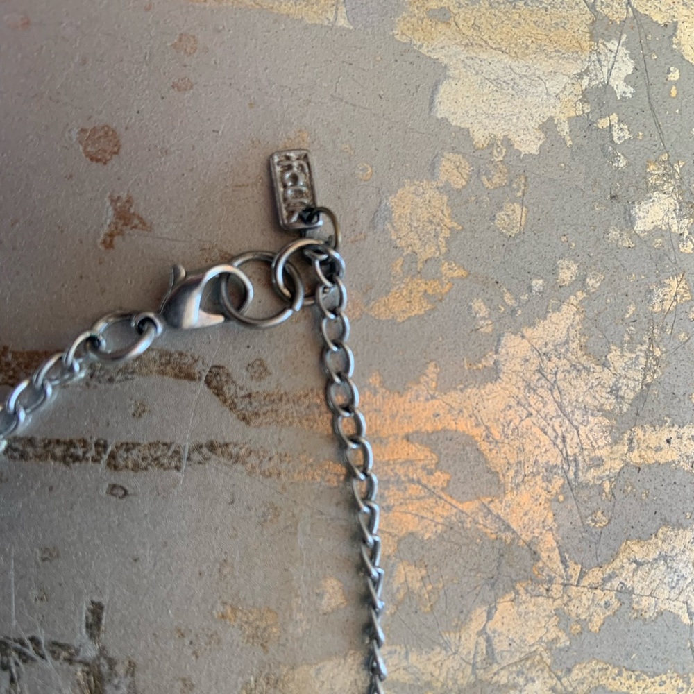 Oversized Link Necklace - Picture 2 of 3